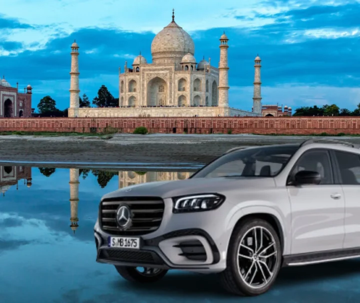 From Delhi: Day Tour Taj Mahal by Premium Luxury Car