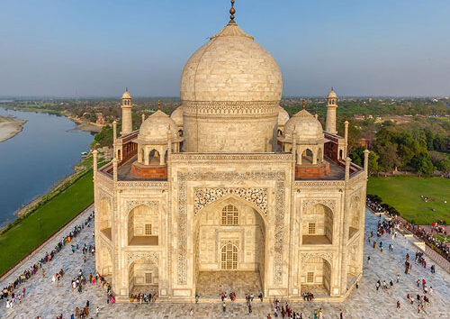 From Agra: Skip the Line - Taj Mahal Guided Tour by Private Car