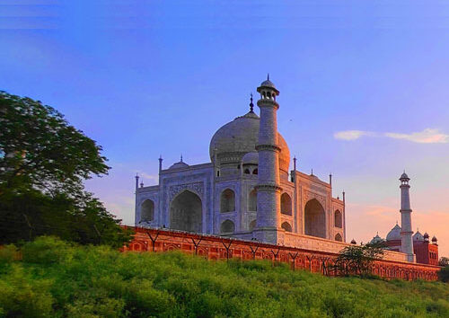 From Delhi: Taj Mahal and Agra overnight Tour by Car